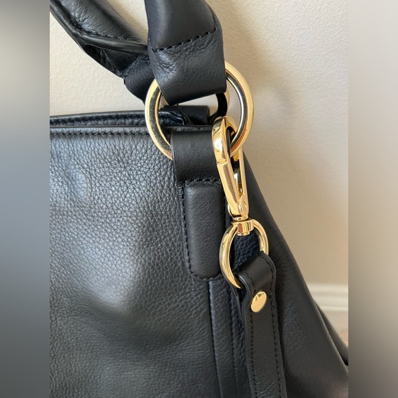 G.I.L.I. Black Pebbled Grain Leather Roma Handbag Purse Bag Fringe Gold Hardware - Picture 8 of 10